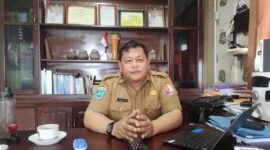Plt Kepala Dinas Perkebunan Fakfak Widhi Asmoro Jati, ST. MT saat di temui wartawan sumut.tagarutama.com di ruang kerjanya (Dok. sumut.tagarutama.com)